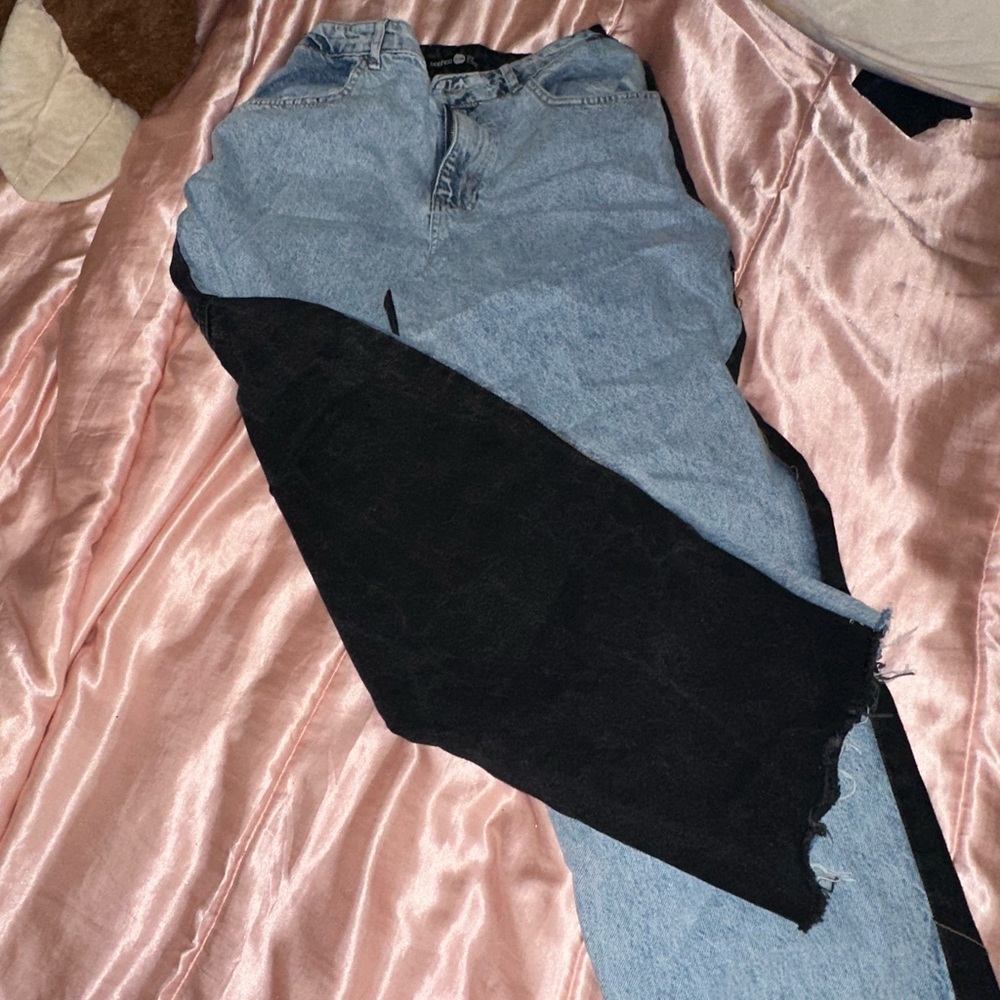 Boohoo mom jeans.